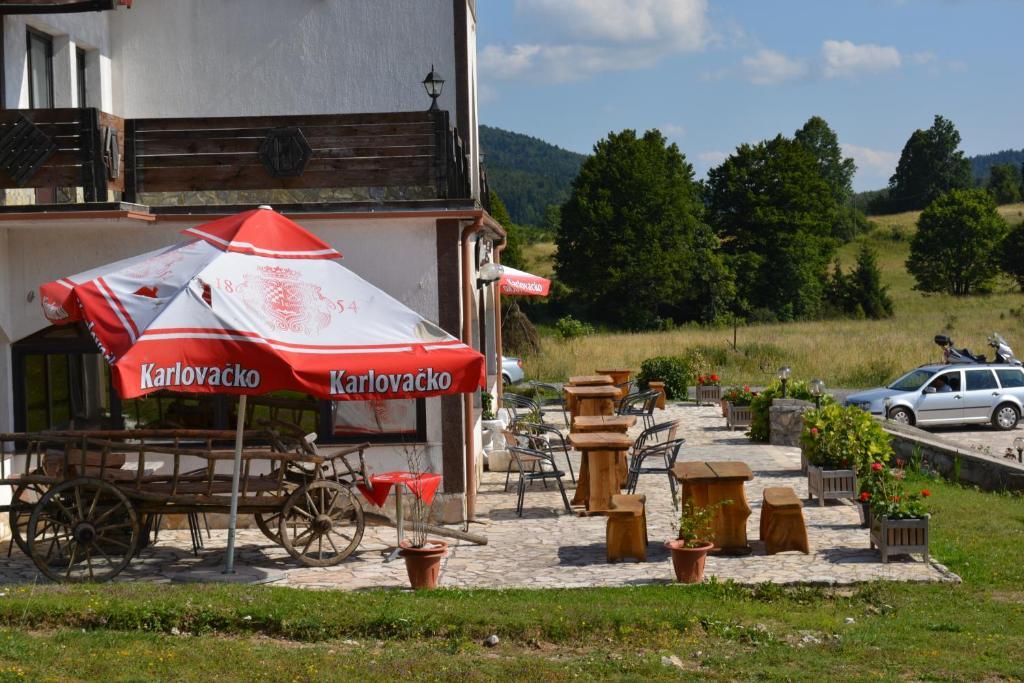 Pansion & Restoran Winnetou Plitvička Jezera Exterior foto